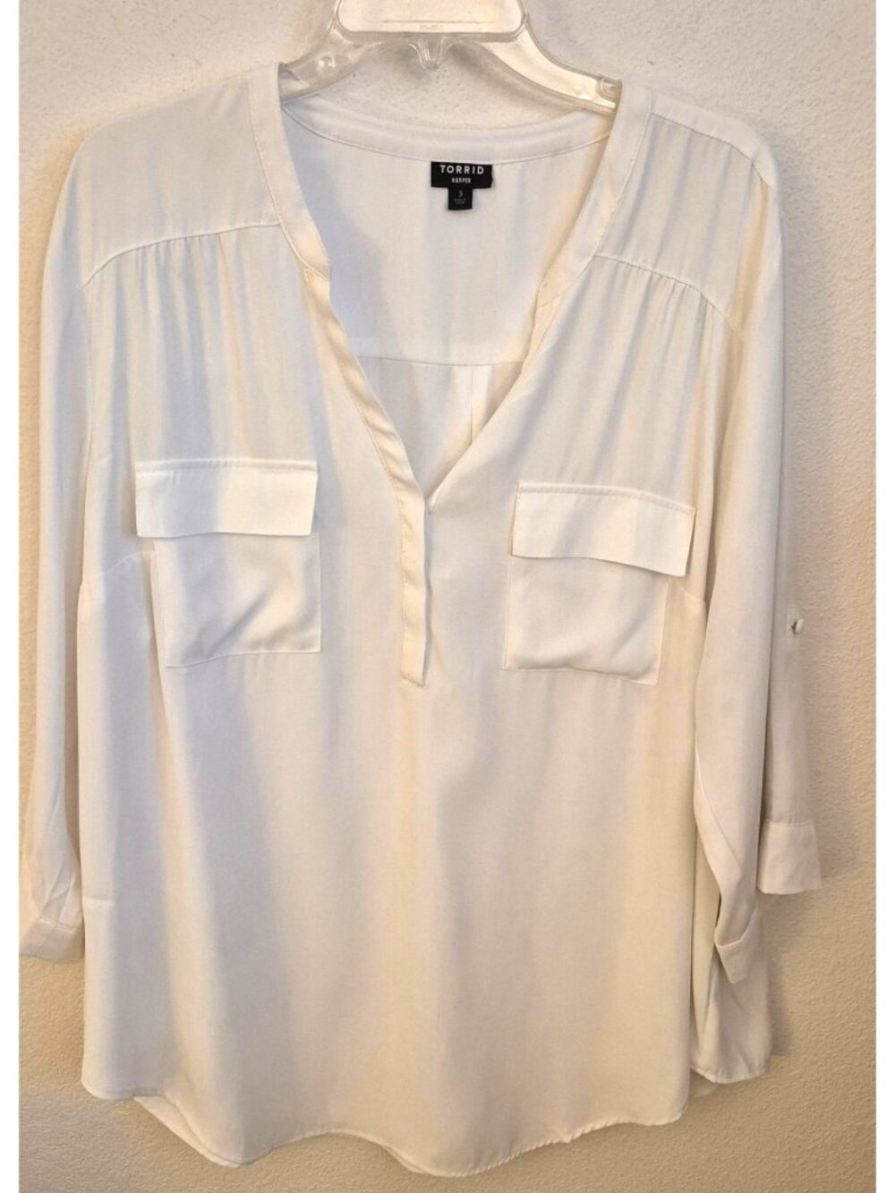 Torrid Classic Harper White Pullover Tunic Top Roll Tab Sleeves Size 3X EUC
